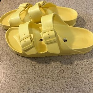 Birkenstock Women’s yellow Sandals size 5 .5 NWOT